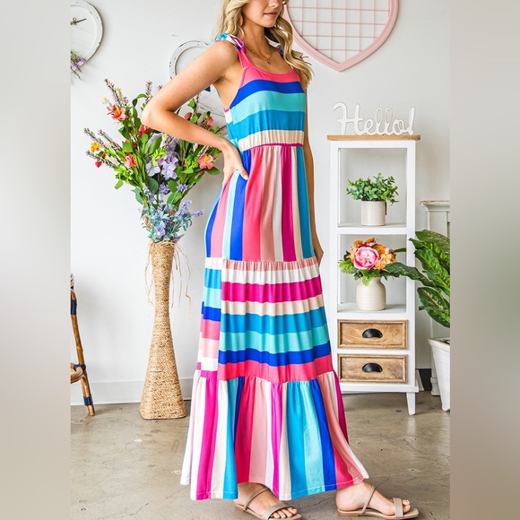 STRIPED SLEEVELESS MAXI DRESS - Picture 5 of 7